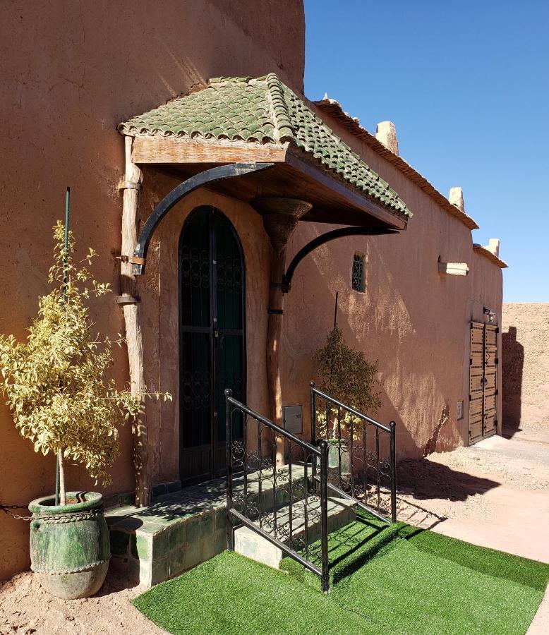 Riad Hanan 瓦尔扎扎特 外观 照片
