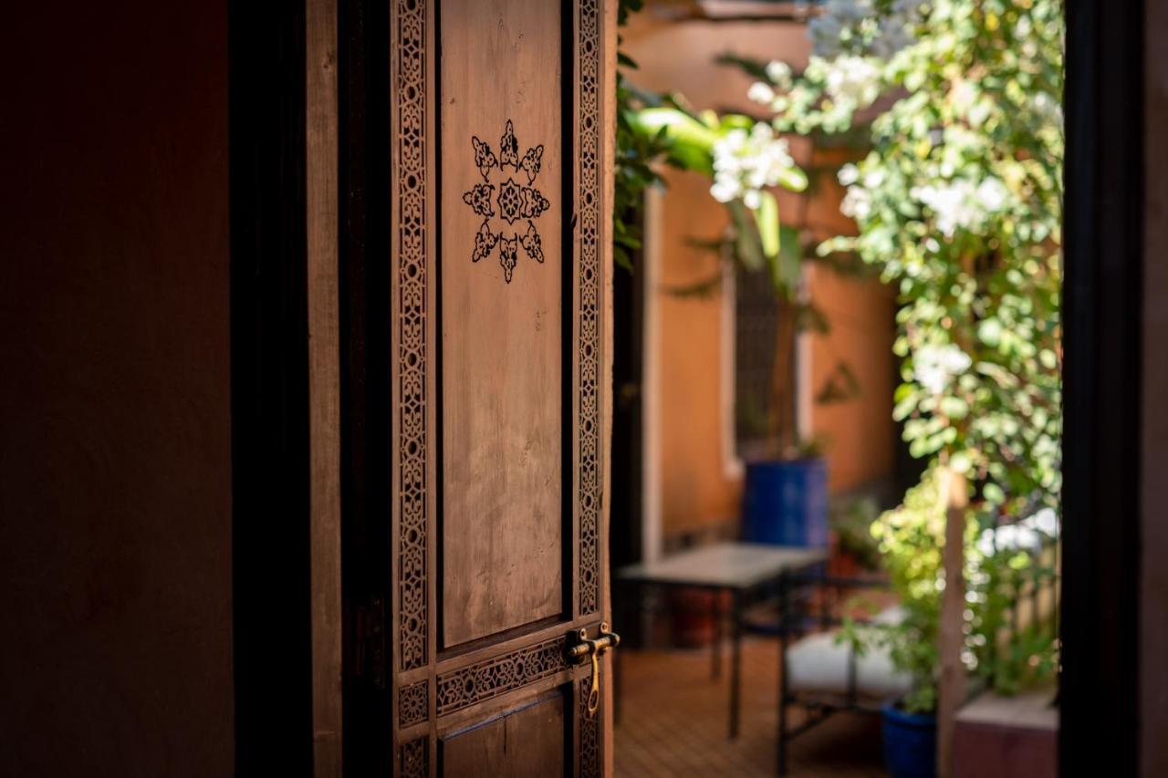 Riad Hanan 瓦尔扎扎特 外观 照片