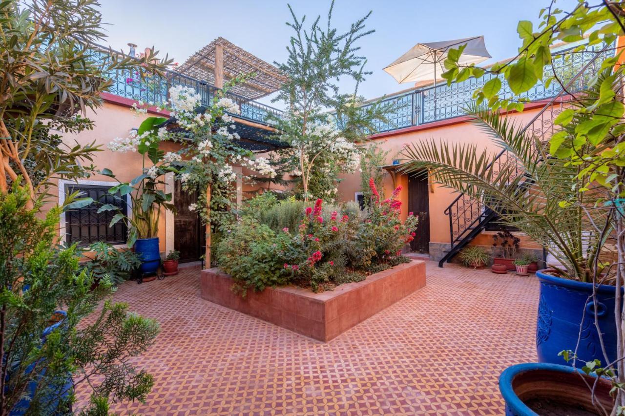 Riad Hanan 瓦尔扎扎特 外观 照片